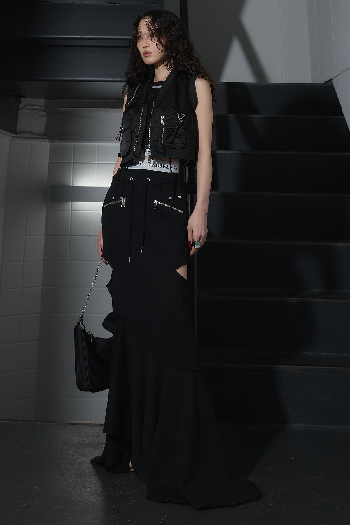 LOGO PANTS X CUT FLARE SKIRT – ANDREA&Co.
