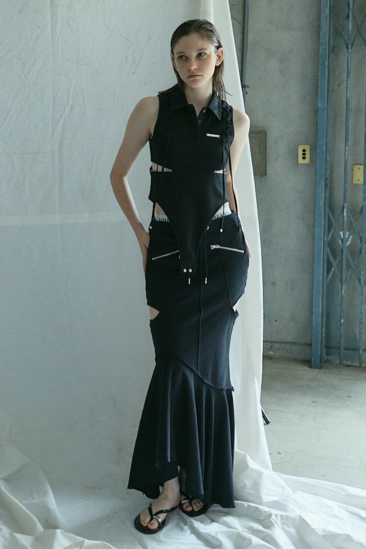 ANDREA&Co. フレアスカート LOGO PANTS X CUT FLARE SKIRT – ANDREA&Co.
