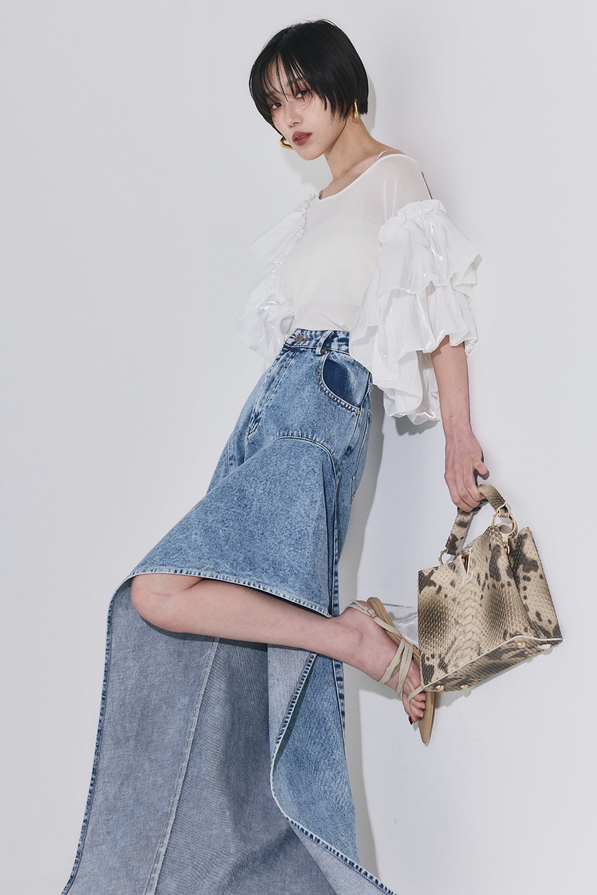 アシンメトリーヘムデニムパンツ – ANDREA&Co.