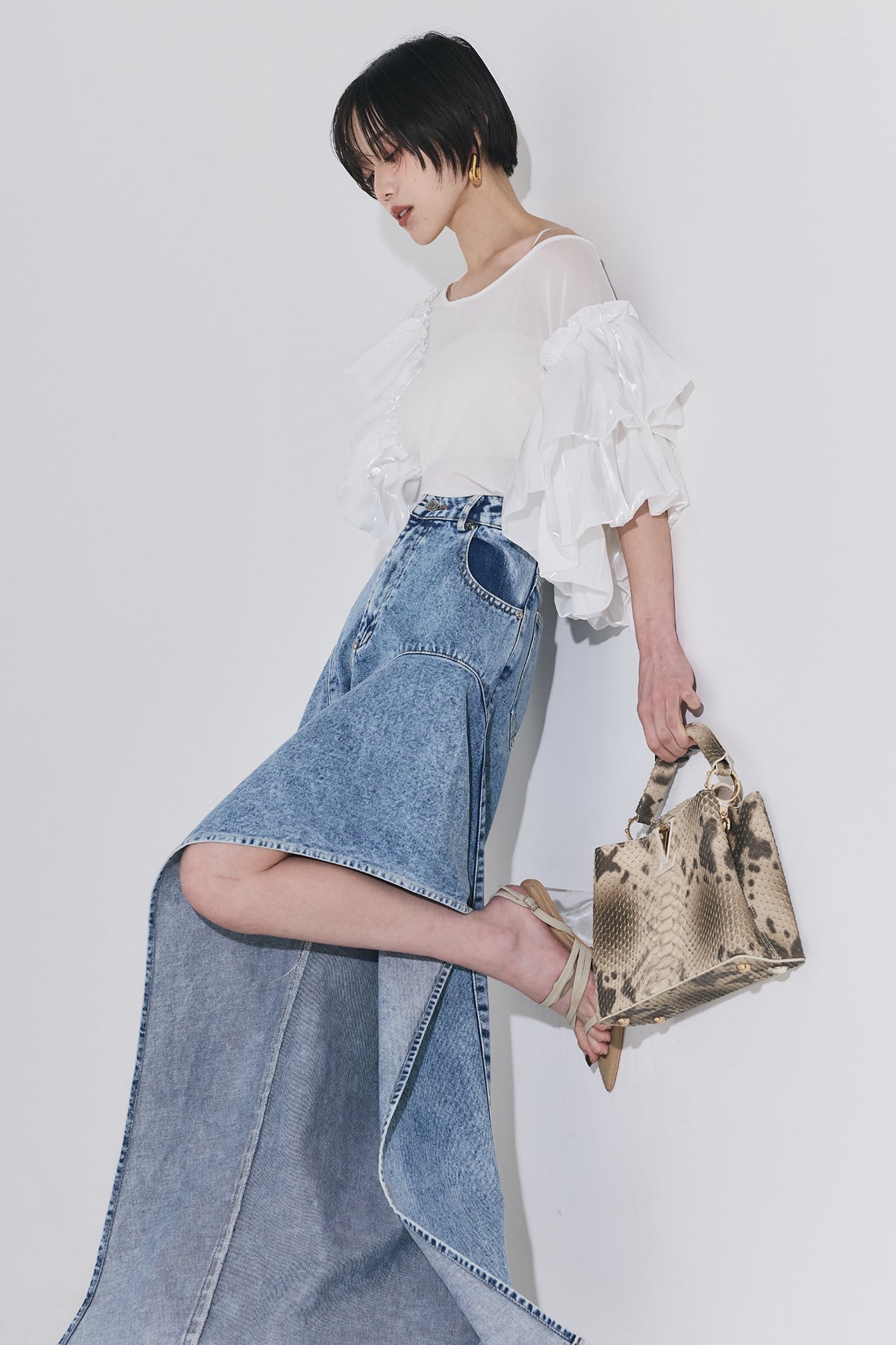 アシンメトリーヘムデニムパンツ – ANDREA&Co.