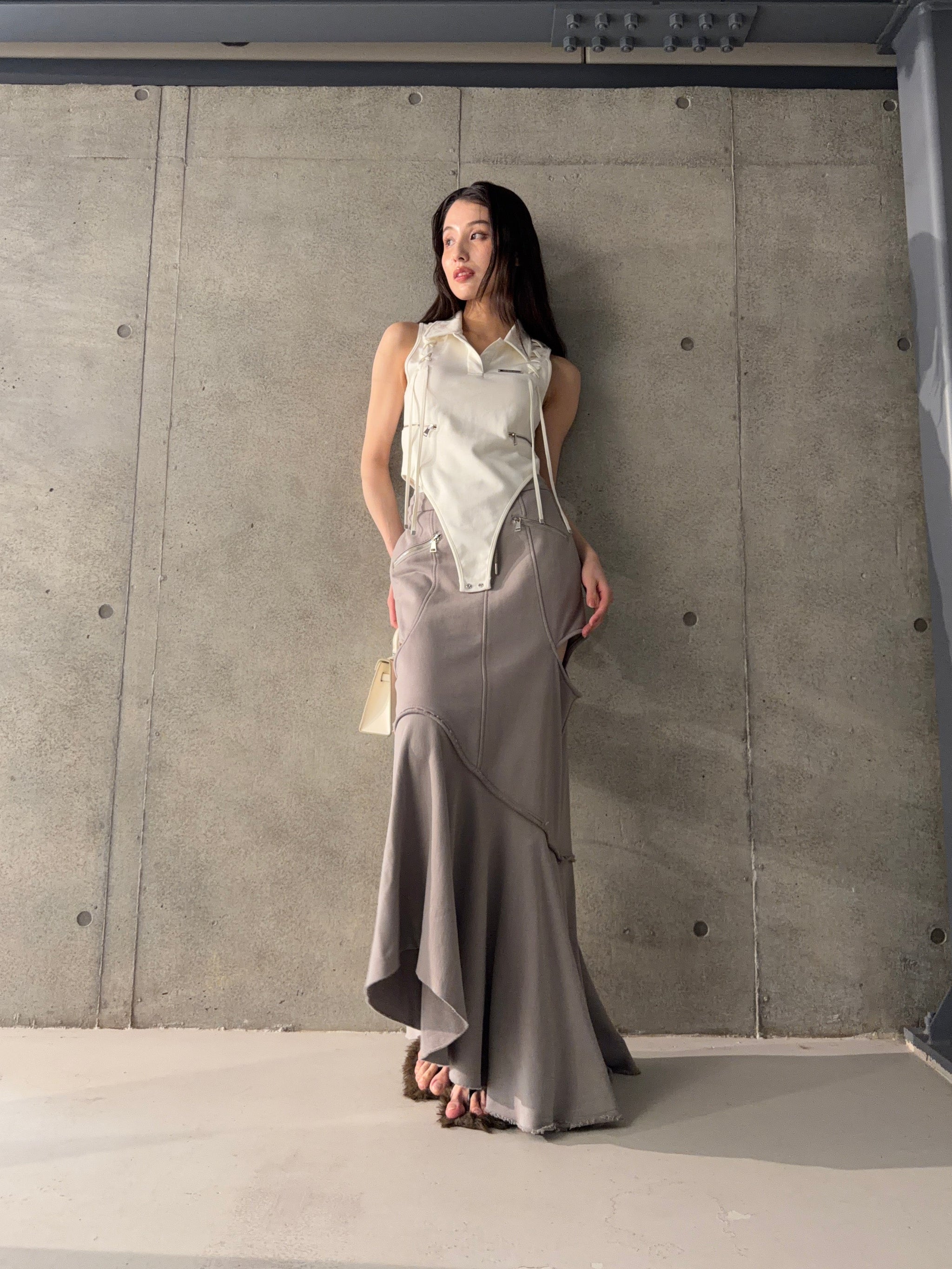 LOGO PANTS X CUT FLARE SKIRT – ANDREA&Co.