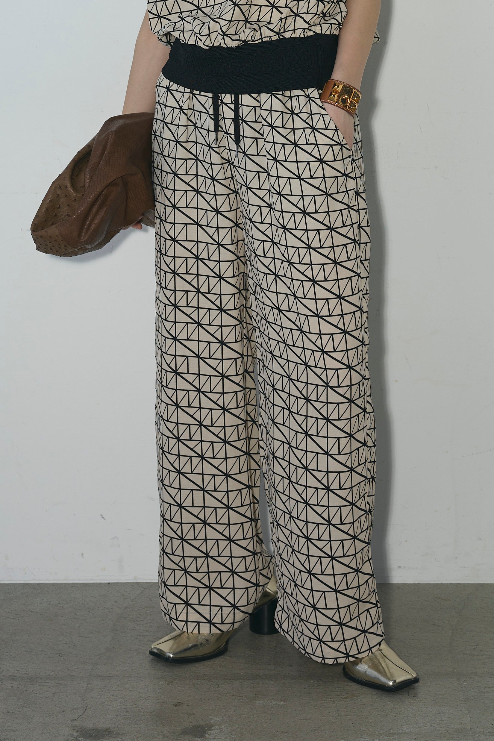 トップス ANDREA&Co. YOSEATSUME BUTTON GILET THE ANGELS