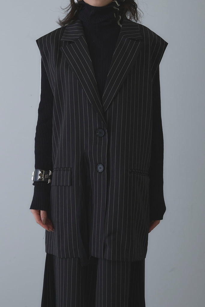 【新品 タグ付き】ANDREA & Co AUBREY ベスト ジレ 黒 新品 タグ付き】ANDREA & Co AUBREY ベスト ジレ 黒